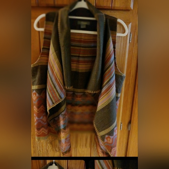 Tribal Poncho/Vest With Pockets - Picture 2 of 11